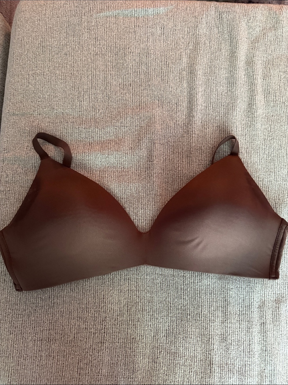 SKIMS Smooth Wireless Bra in Chocolate